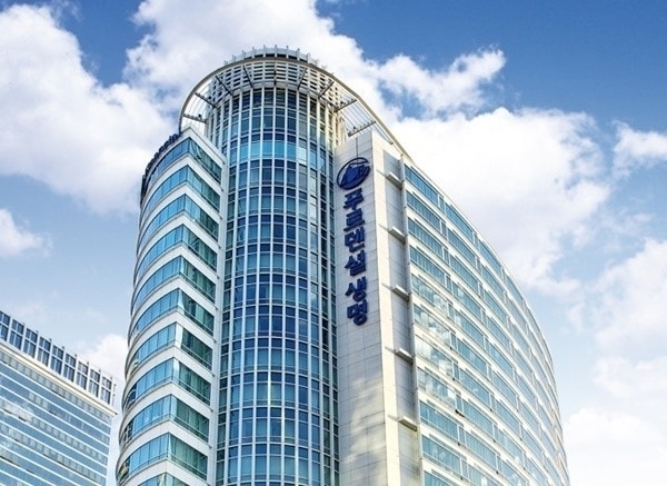 서울 강남에 위치한 푸르덴셜생명 사옥. KB금융지주에 인수돼 금융당국으로부터 자회사 편입 승인을 받은 푸르덴셜생명의 초대 사장에 민기식 전 DBG생명 사장이 선정됐다.