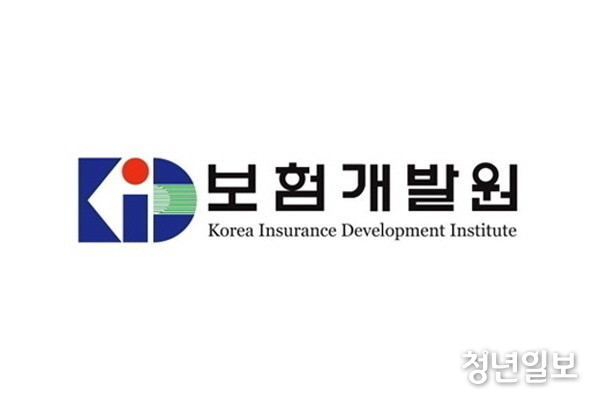 보험개발원은 지난 22일 내년 1월 1일자로 조직개편과 승진 및 보직인사를 단행했다.