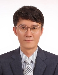 성기환 기자.