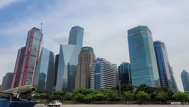 배당소득 분리과세 완화에…고배당 앞세운 ‘금융주’ 강세