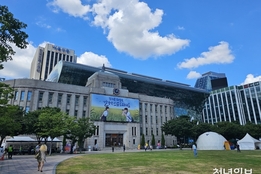 "위기 청소년 보호"...서울시, 홍대·신림 등 지역서 거리 상담