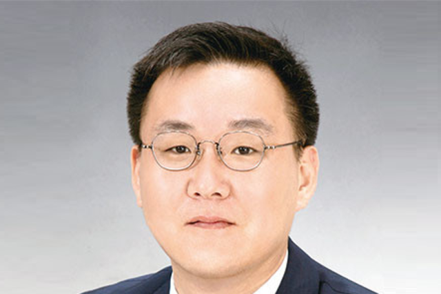"장남 대신 올드맨에"...DB그룹, 부자간 불화설 속 경영권 승계구도 '제동(?)'