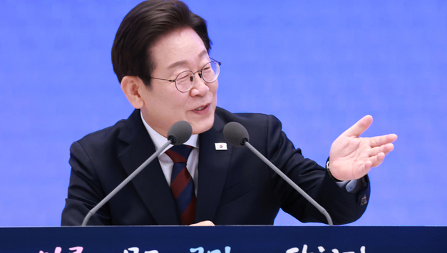 李대통령 "검찰개혁은 자업자득…부동산 대책은 이제 시작"