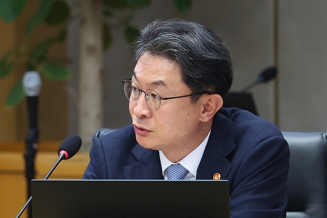 금융권 자본규제 '손질'…부동산 쏠림 완화·기업대출 여력 확대