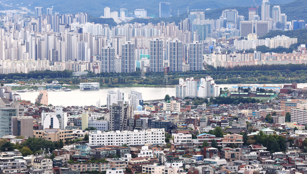 '부모 돈 빌리고 회삿돈 횡령하고'...'서울 아파트' 매입 "불법 천지"