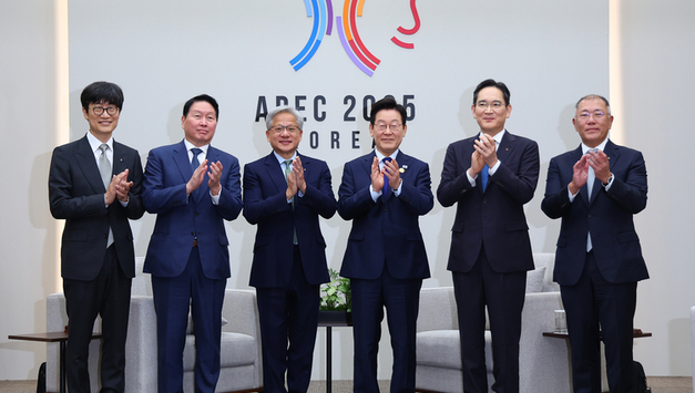 "韓에 GPU 26만장 풀린다"…엔비디아, 삼성·SK·현대·네이버와 'AI 동맹' 가동