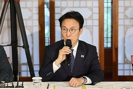 당정, 2035년 온실가스 감축 목표 53~61 상향 합의