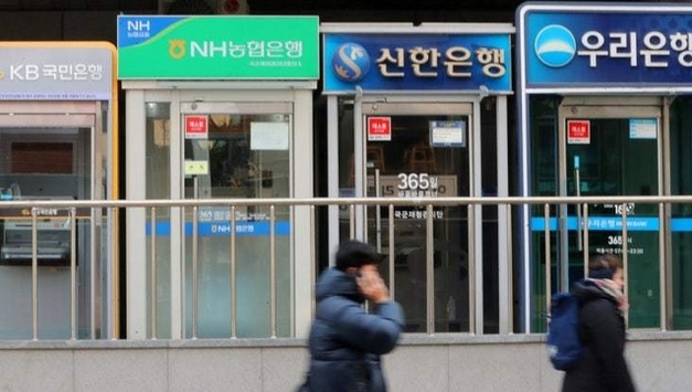 증시로 자금 이동 '본격화'…은행권, 예금금리 인상으로 ‘머니무브’ 방어