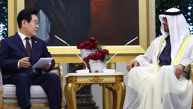 韓-UAE 정상회담…'예포·환영비행' 국빈 예우