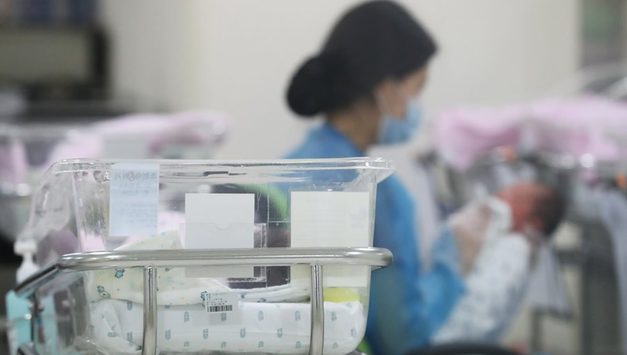 출생·혼인 모두 '반등'…인구 지표 15개월째 '회복 흐름'