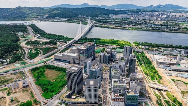 [서울 구석구석] ⑥ 강동구, '강남 4구'를 향한 욕망과 '베드타운'의 현실