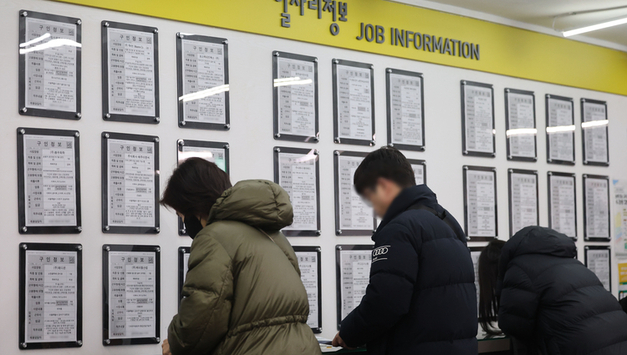 "더 좁아지는 취업문"…내년 1분기까지 채용계획 6만4천명↓