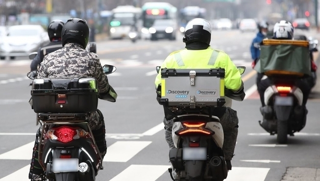 "공공배달 할인·테슬라 효과"…10월 온라인쇼핑 22조7천억원 '역대 최대'