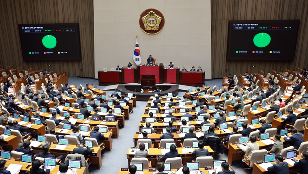 "주식은 3천만원, 부동산은 무제한"...부동산 백지신탁 "재점화"