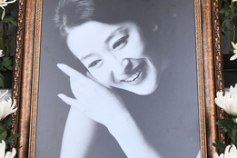 "불꽃같은 삶"...'신의 아그네스' 배우 윤석화 영면