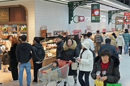 "물 들어와도 저을 노 없다"…대형마트업계, 10년 묵은 족쇄에 '쩔쩔'