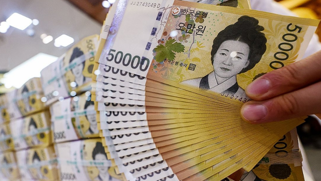 지난해 3분기 가계 여윳돈 58조원…대출 감소·소비쿠폰 효과에 6조7천억원↑