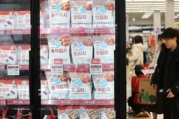 美 정부 식단지침에 '김치' 첫 포함에...식품업계, 해외 매출확대 기대감 "활활"