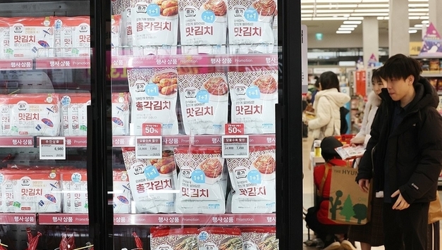 美 정부 식단지침에 '김치' 첫 포함에...식품업계, 해외 매출확대 기대감 "활활"