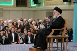 시위 사상자 책임 '트럼프, 바로 너'...이란 최고지도자 "수천명 죽어"