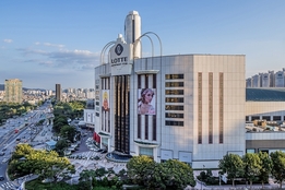 "잠실점 딛고 1위로"…롯데백화점, 수도권·비수도권 '쌍끌이' 본격화