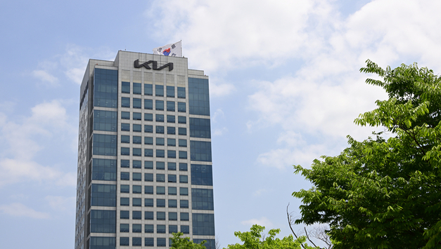 "영업이익 27 급감"...기아, 관세폭탄에 미수금 증가 "속앓이"