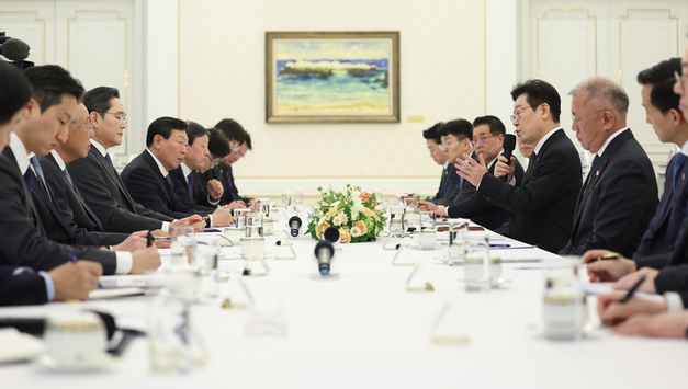 10대 그룹, 5년간 지방에 270조원 투자…반도체·AI 등 전략산업 '집중'