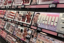 '희비교차' 한 K-뷰티...LG생건·애경 '주춤' 속 아모레·에이피알 '괄목성장'