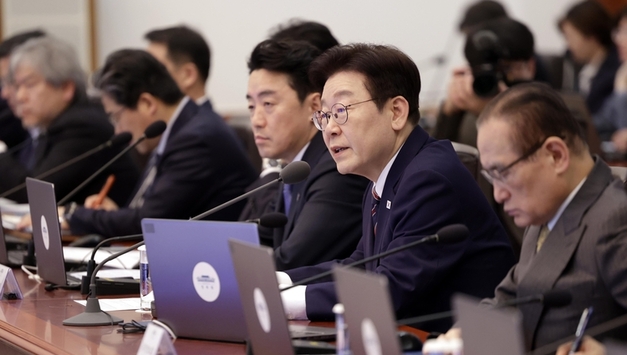 李대통령 "다주택자 대출 연장 공정한가"…만기 연장 '불허' 예고