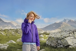 "경량 아우터부터 셋업까지"…키즈 패션업계, 봄 수요 선점경쟁 '군불'