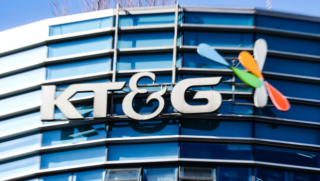 KT&G, 주주환원 확대에 재무부담 우려…시장은 해외 매출로 돌파 기대