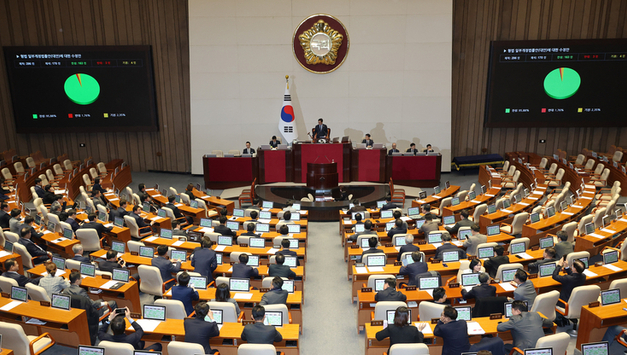 '법왜곡죄법', 與주도 본회의 통과…재판소원제 27일 표결 전망