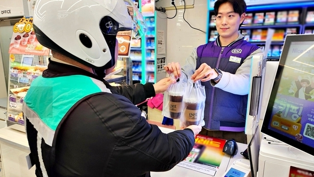 "맛·가격 모두 잡는다"…편의점 4社, 가성비 커피戰 '활활'