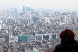 연초 민간아파트 일반공급 15년 만에 최저…공사비 급등에 분양 시장 꽁꽁