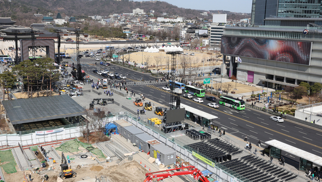 '26만 인파 예고' 광화문...BTS 컴백 앞두고 '철통 보안' 가동