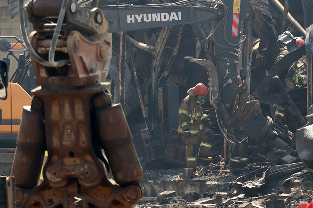 대전 공장 화재 사망자 11명으로 늘어…실종자 3명 수색 지속