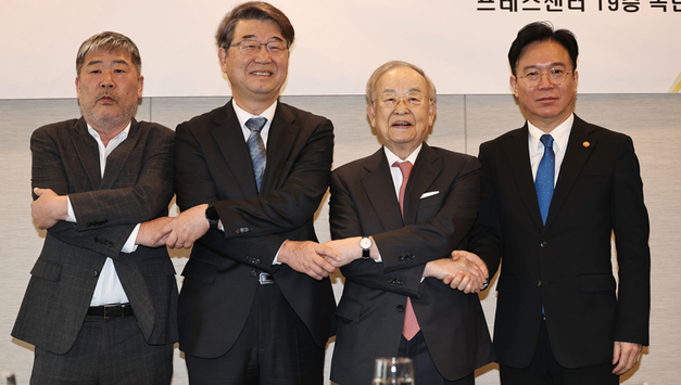 '노사정담' 정례화 합의...이재명 정부 첫 '노사정 대표 회동' 성사