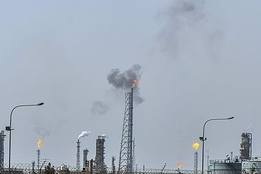 '중동 분쟁' 격화에 쿠웨이트 유조선 피격… '해상 오염' 우려 확산