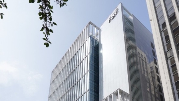 외형은 '성장', 내실은 '속빈강정'…F&F, 원가 부담 확대에 "끌탕"