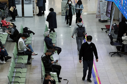 건보 '의료쇼핑' 차단…외래진료 300회 넘으면 초과분 90 부담