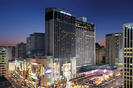 호텔롯데, 영업이익 흑자 전환 성공…6.8조 차입금·계열사 지원 부담은 '과제'