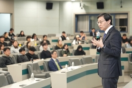 "연금 지급 국가가 보장"...김성주 이사장, 청년 지원 확대 약속