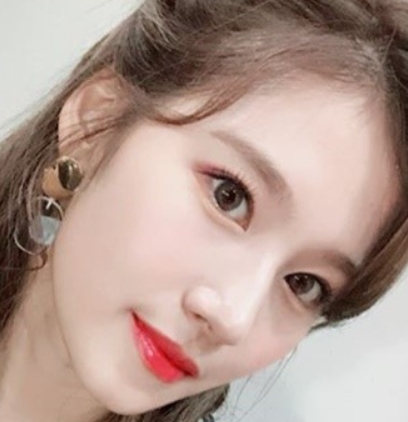 (사진=사나 팬클럽사이트 캡쳐)