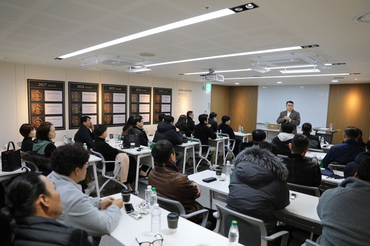 블라인드 | 다이닝브랜즈그룹 뉴스